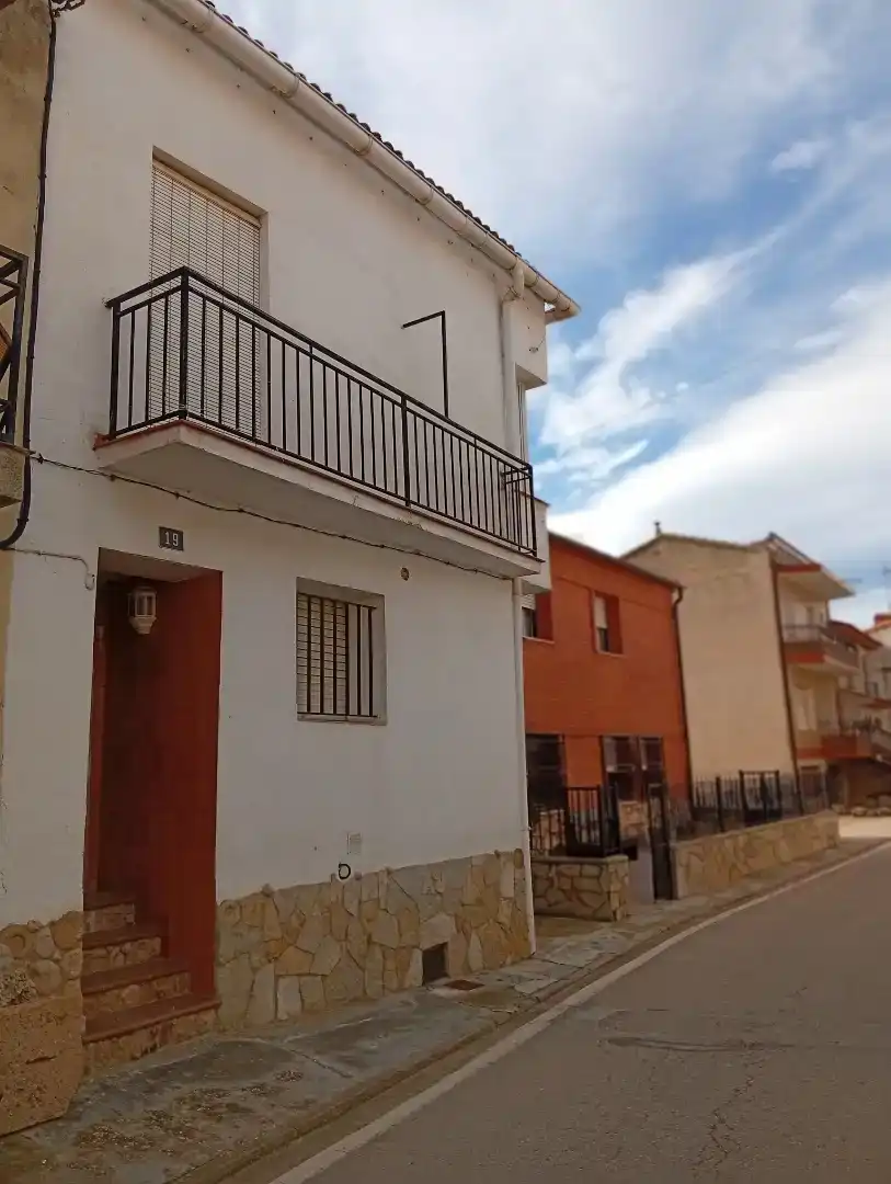Vista exterior de Piso en venta en Graja de Campalbo con Jardín privado, Trastero y Amueblado