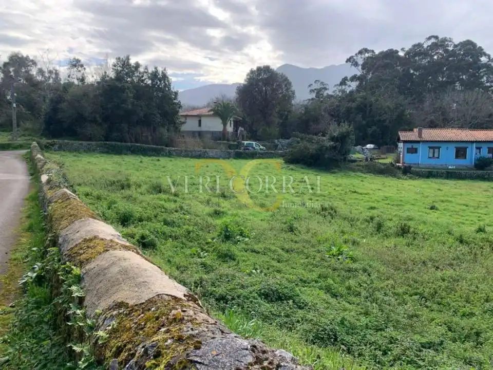 Land for sale in Llanes