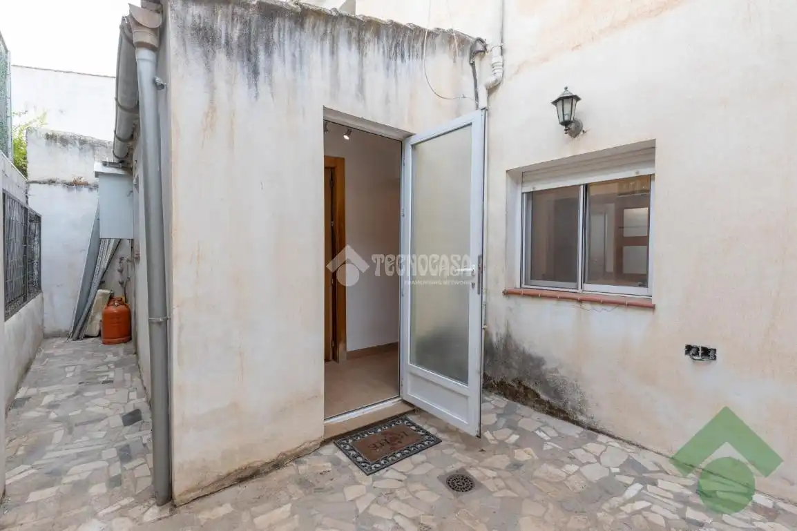Detached homes for sale in Loja  with Terrace and Storage room