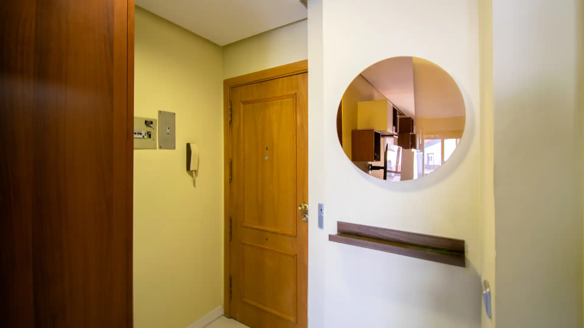 Study for rent in Madrid  with Air Conditioner, Heating and Furnished