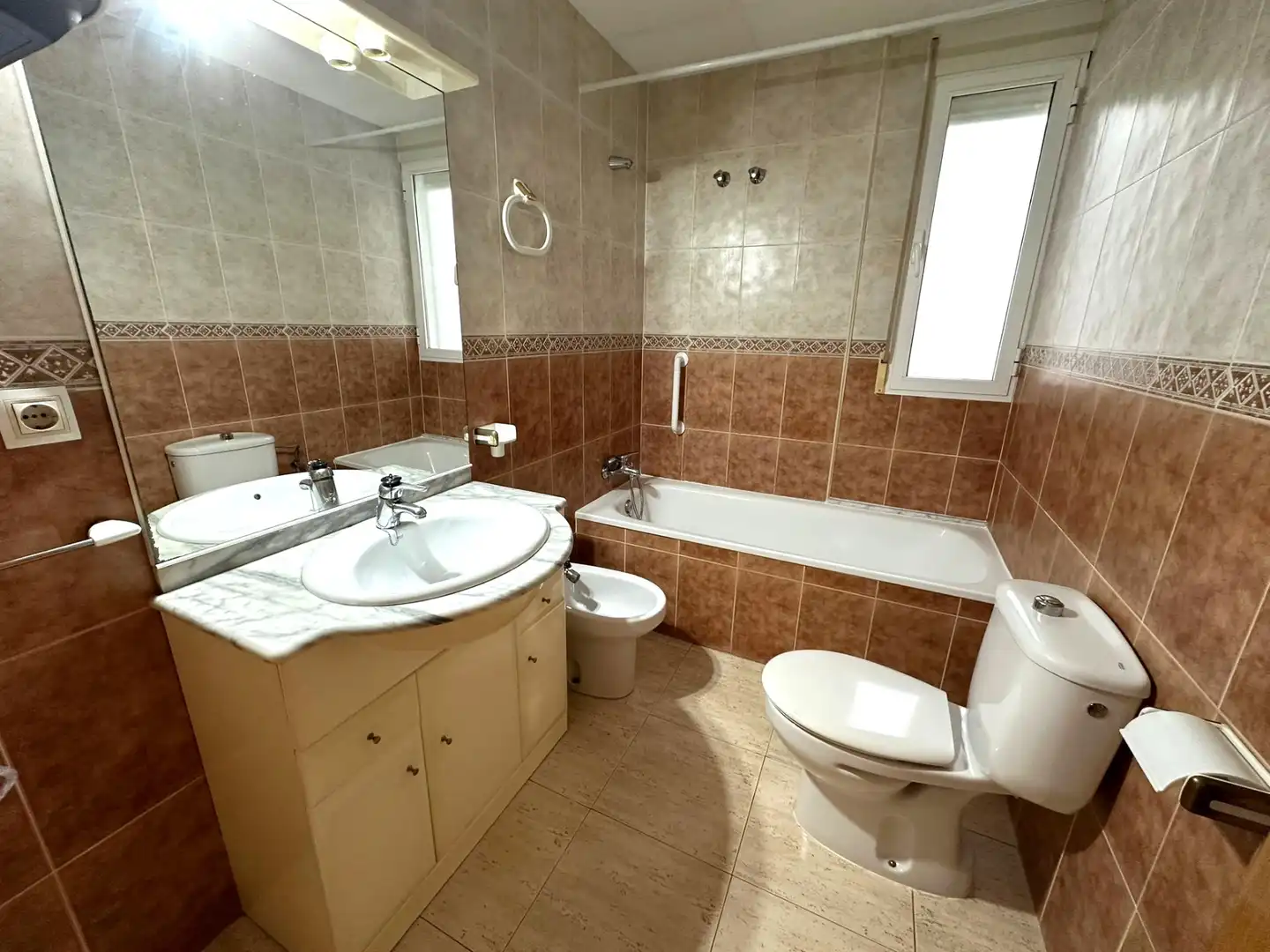 Bathroom of Flat for sale in Benicarló  with Terrace, Furnished and Oven