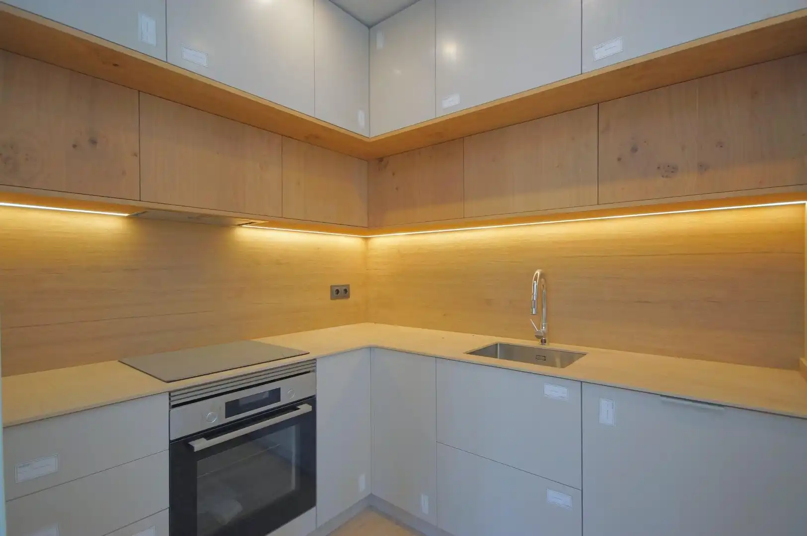 Kitchen of Flat for sale in Barcelona  with Air Conditioner, Heating and Parquet flooring