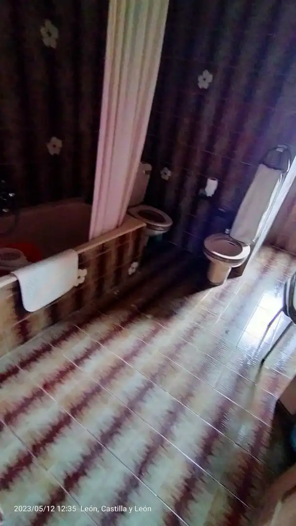 Badezimmer von Gebäude zum Verkauf in Santa María del Páramo