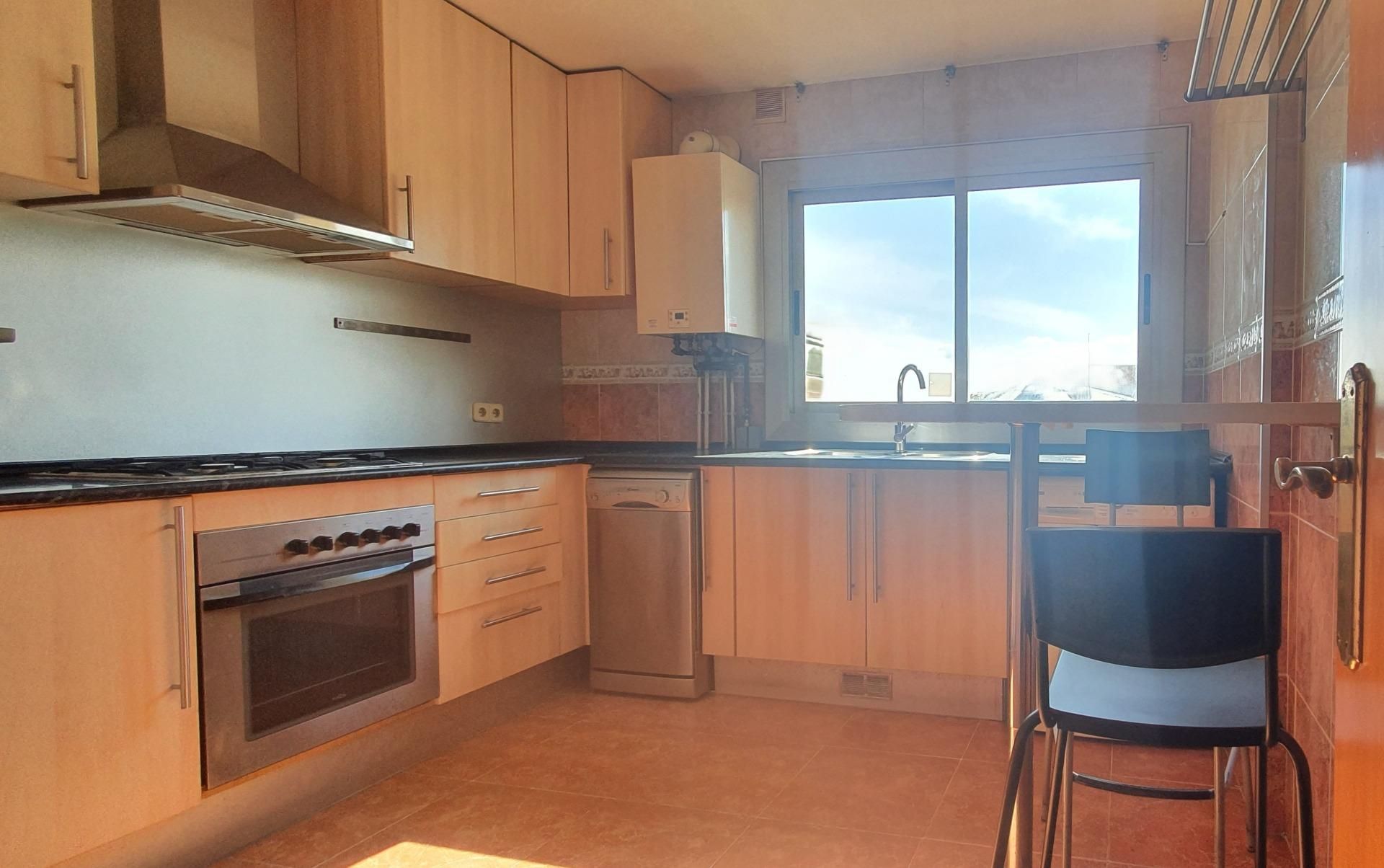 Kitchen of Flat for sale in Sabadell  with Air Conditioner