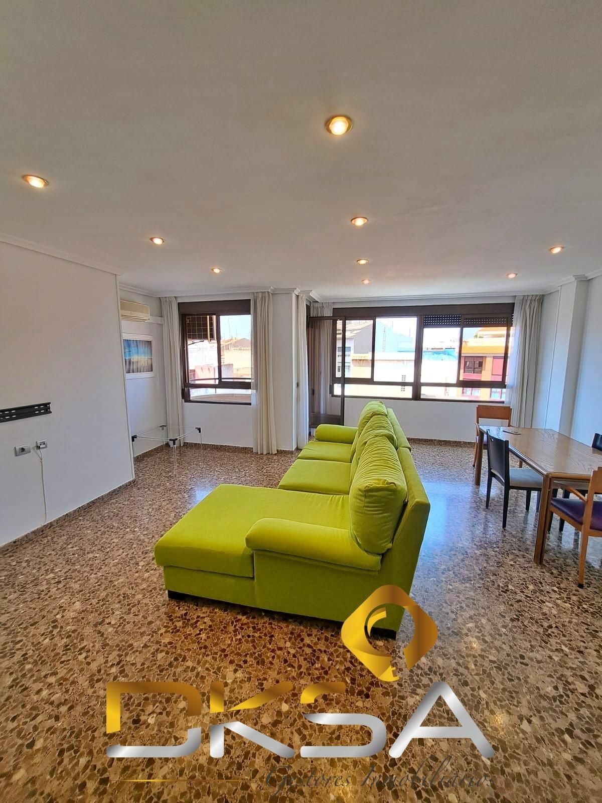 Sala d'estar de Pis en venda en Vila-real amb Aire condicionat, Calefacció i Traster