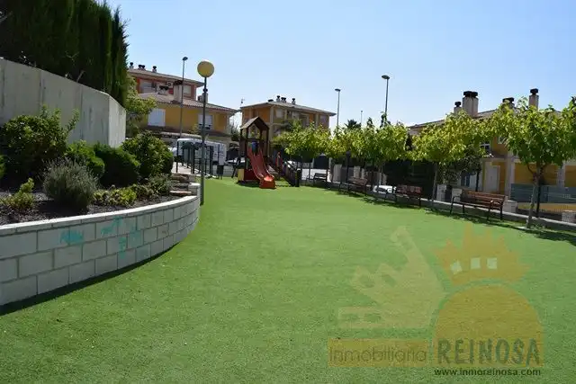 Casa adosada de lloguer a Avenida del Golf, Altorreal - El Chorrico