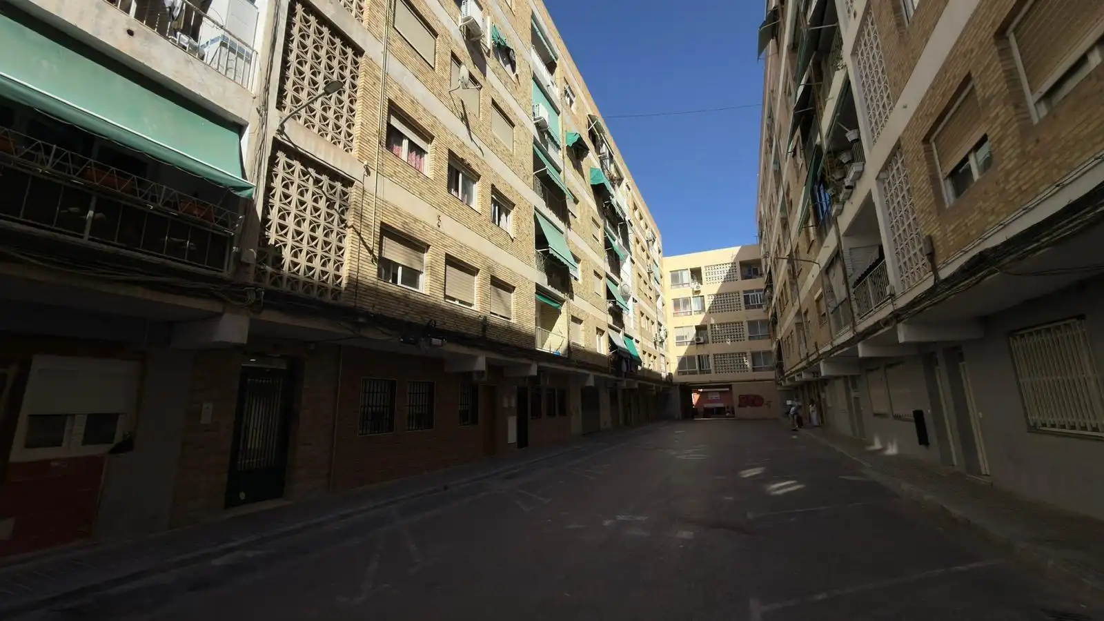Vista exterior de Pis en venda en Alicante / Alacant amb Terrassa