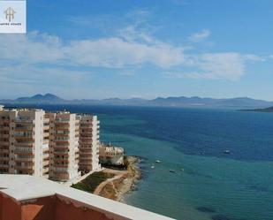 Vista exterior de Àtic en venda en La Manga del Mar Menor amb Aire condicionat i Terrassa