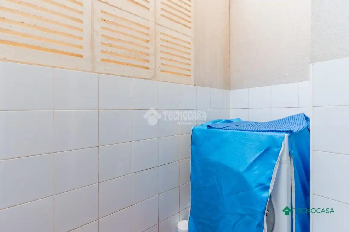 Bathroom of Detached homes for sale in Roquetas de Mar  with Air Conditioner and Terrace