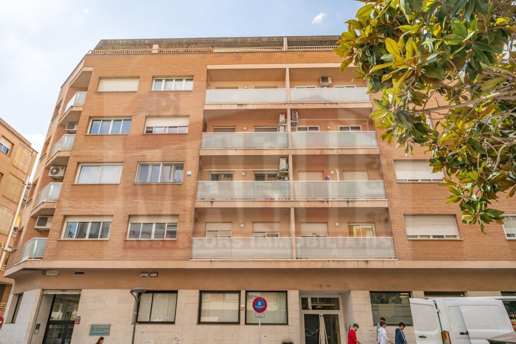 Exterior view of Flat for sale in Reus  with Air Conditioner, Heating and Terrace