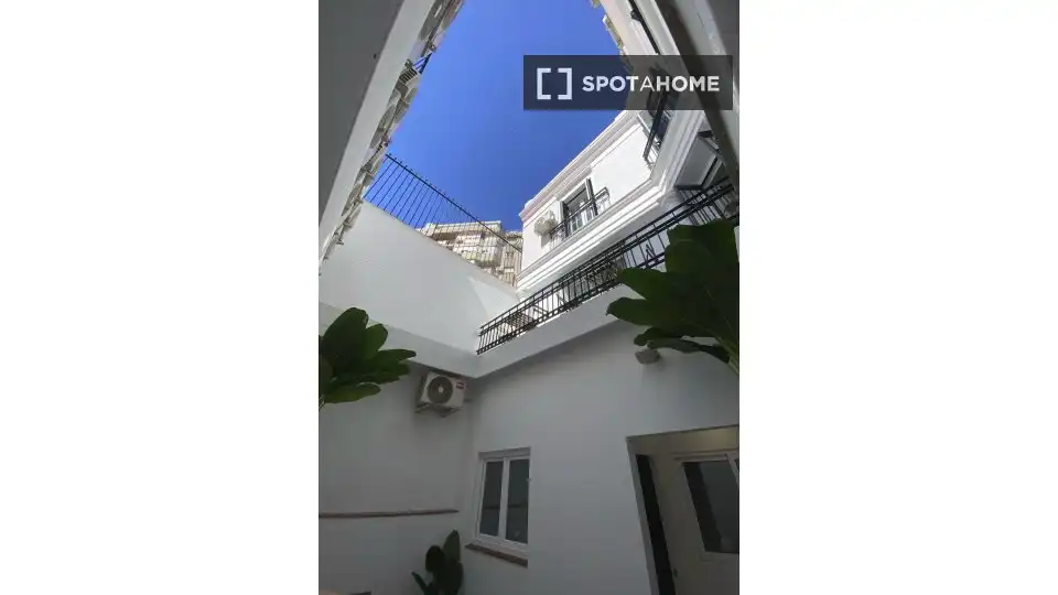 Vista exterior de Piso de alquiler en Málaga con Aire acondicionado, Calefacción y Amueblado