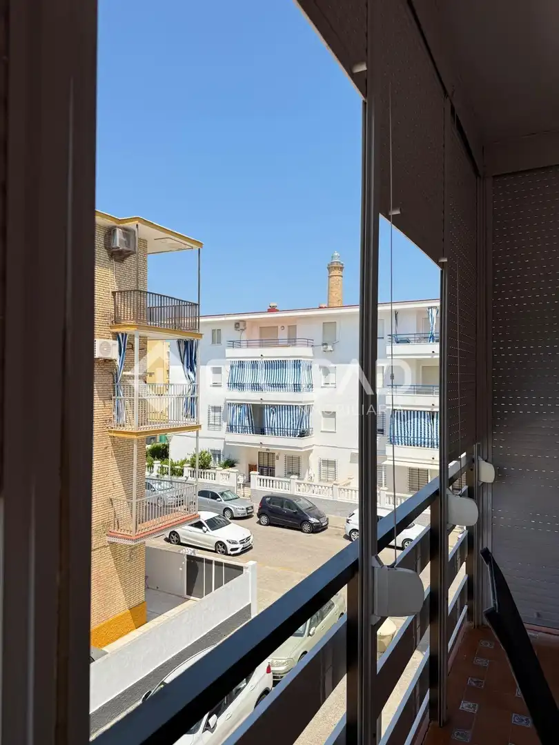 Vista exterior de Piso en venta en Chipiona con Terraza