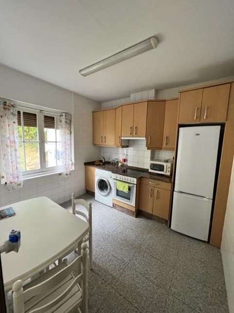 Cocina de Piso de alquiler en Pravia con Calefacción, Parquet y Amueblado