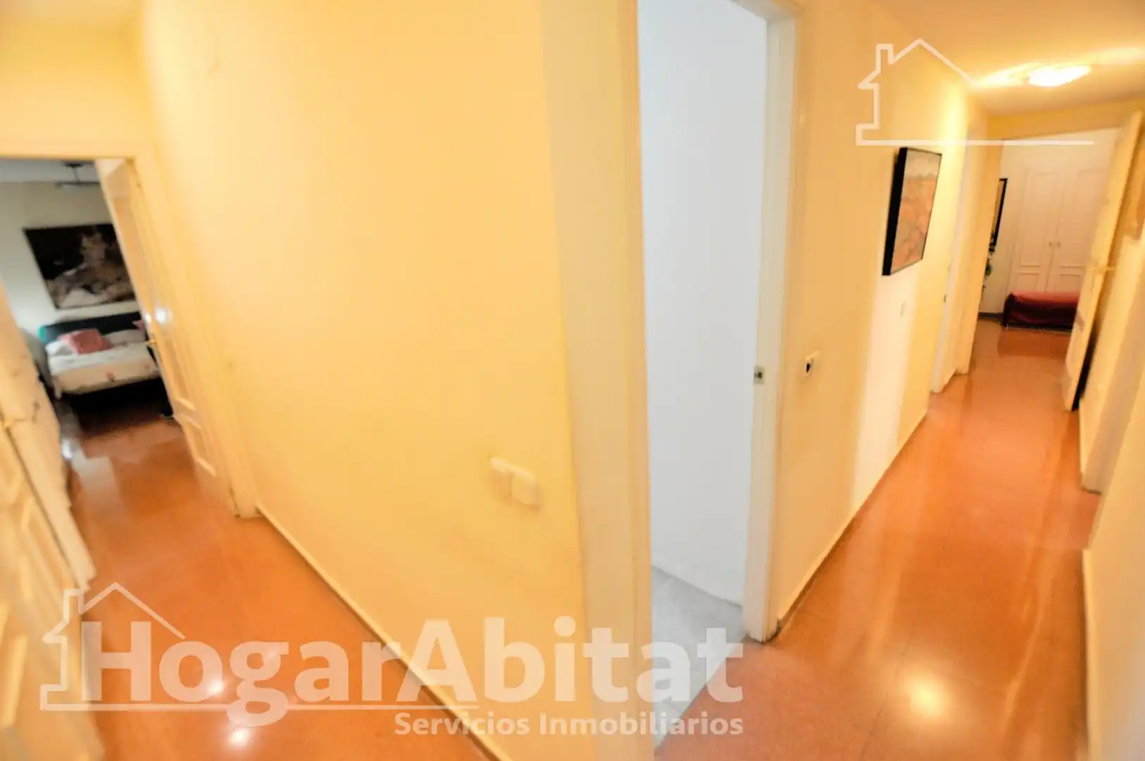 Flat for sale in Valencia  with Air Conditioner and Heating