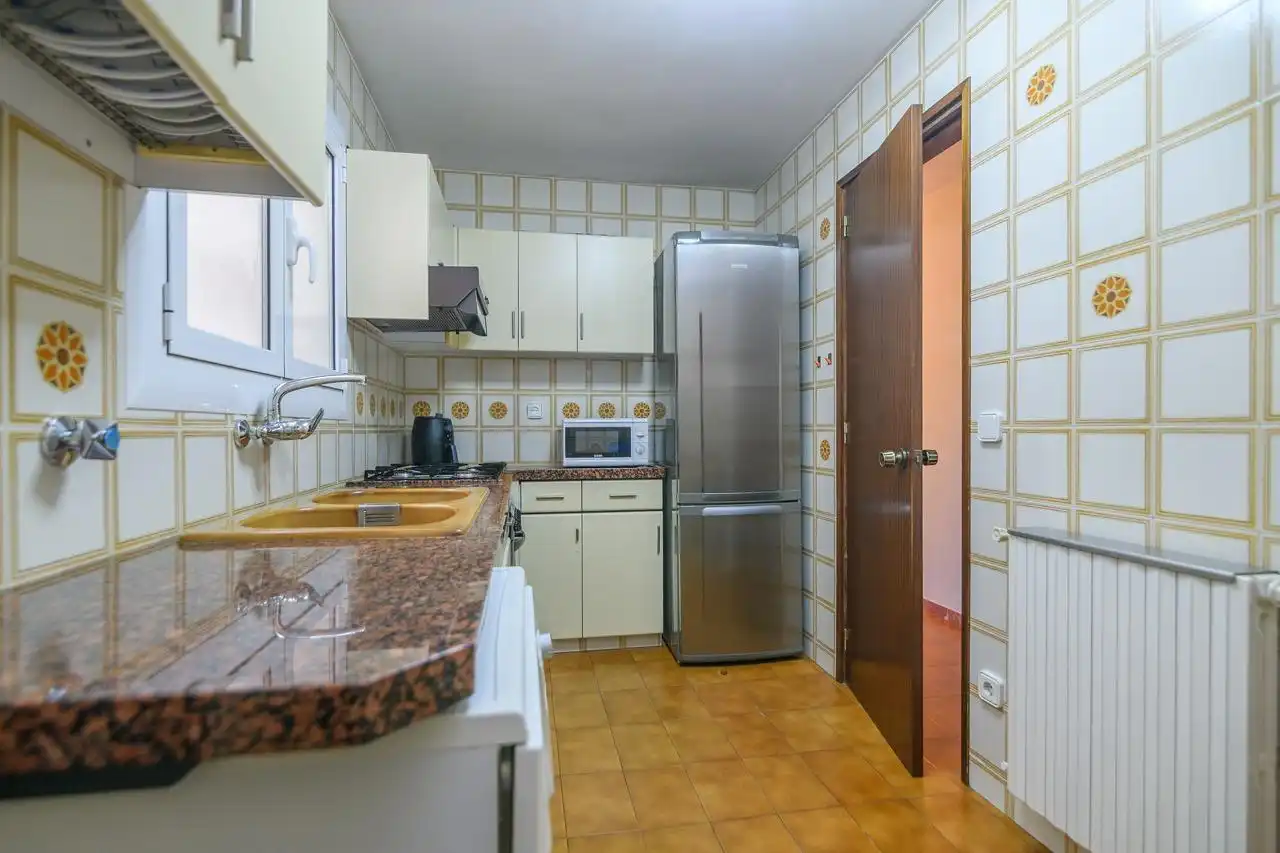 Küche von Wohnung zum Verkauf in Manresa mit Heizung, Abstellraum und Balkon