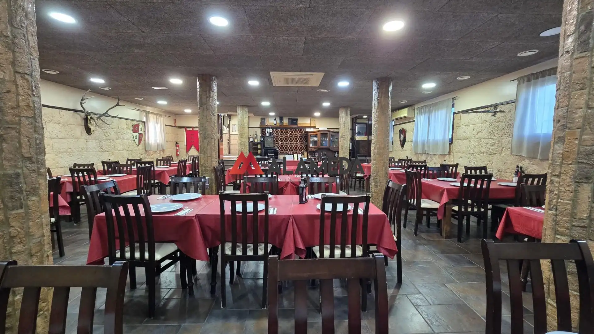 Local en venda en Medina Sidonia amb Moblat