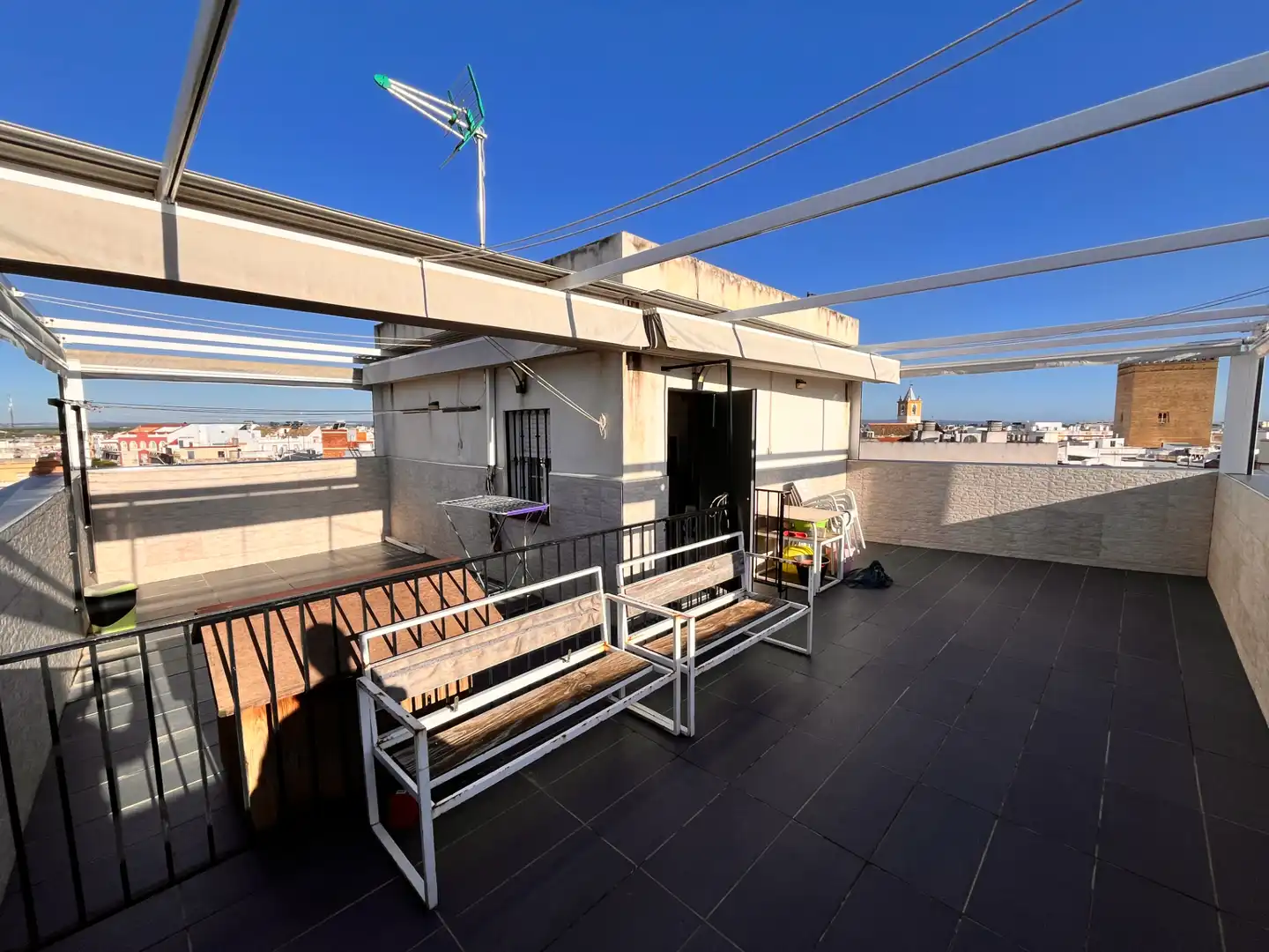 Terrassa de Casa o xalet en venda en La Algaba amb Aire condicionat, Terrassa i Moblat