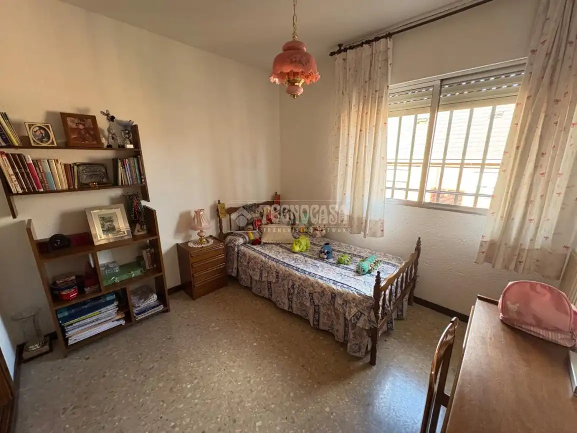 Dormitori de Casa adosada en venda en Getafe amb Aire condicionat i Terrassa