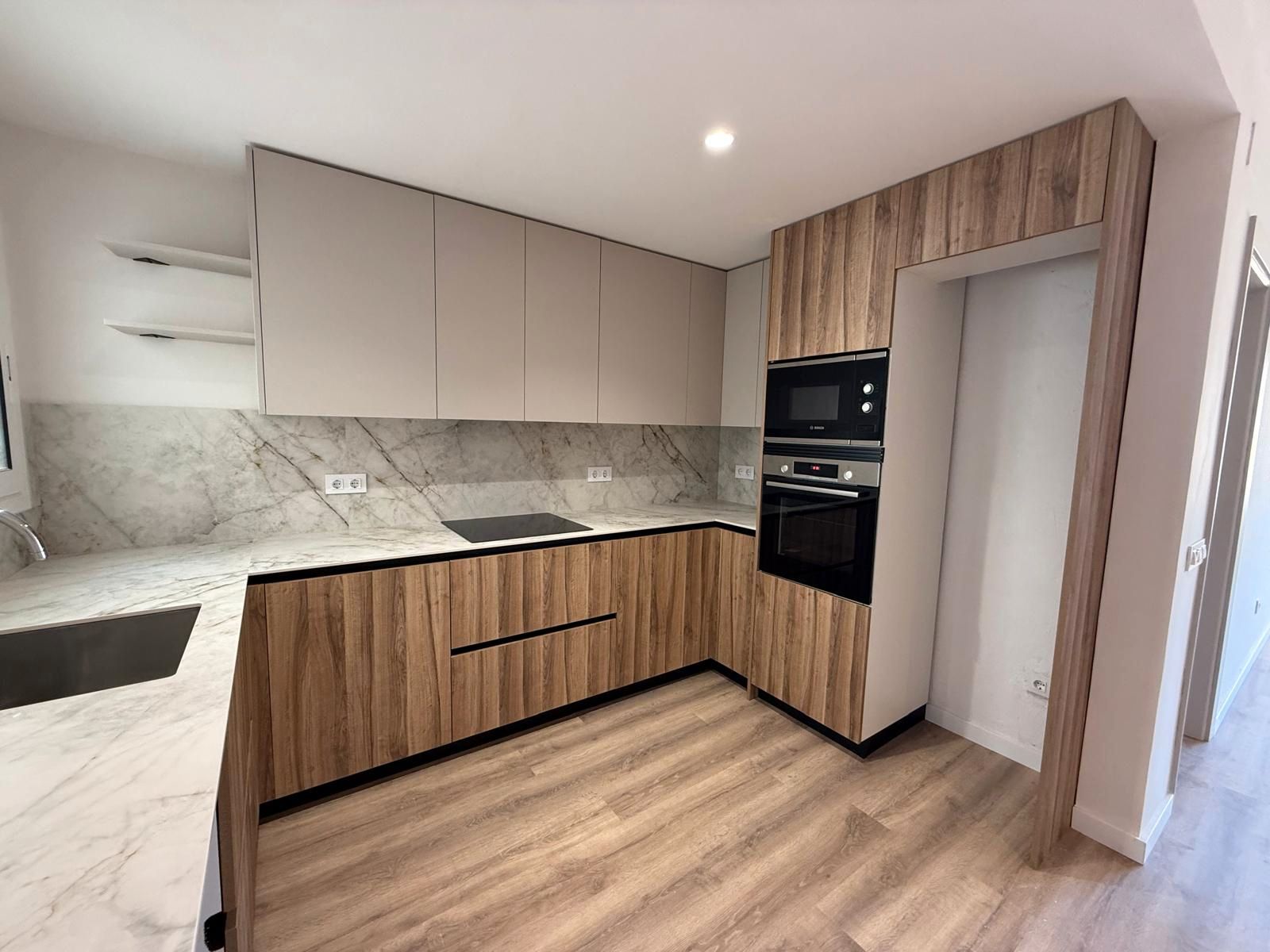 Kitchen of Flat to rent in Sabadell  with Air Conditioner, Heating and Parquet flooring