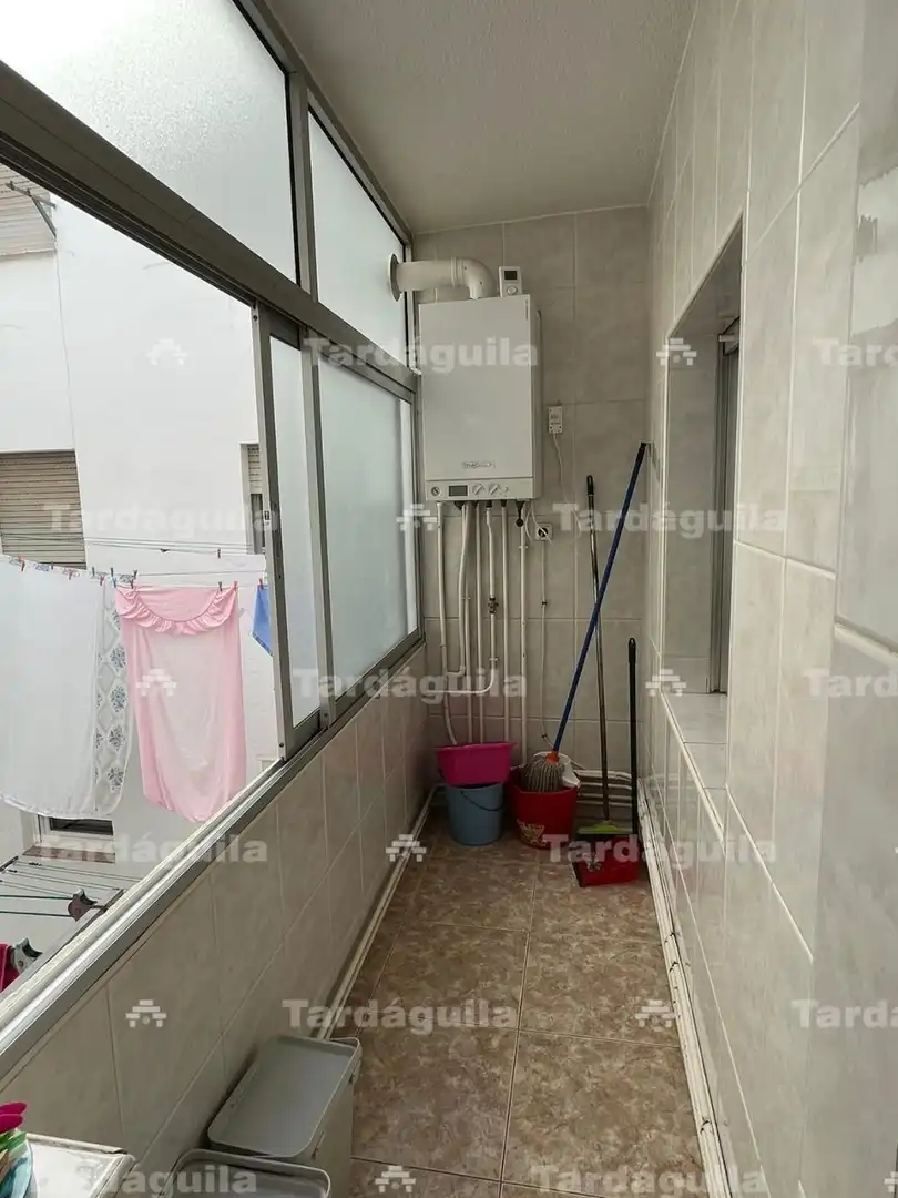 Flat for rent in Salesas
