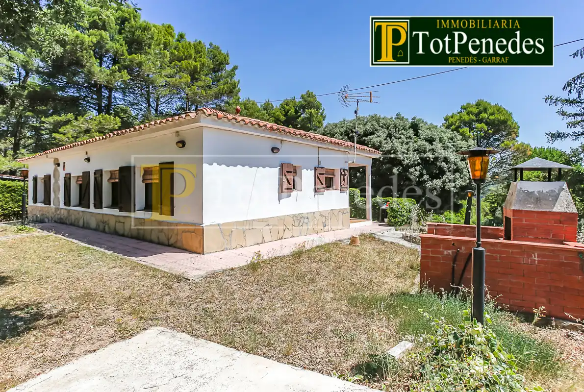 Haus oder Chalet zum Verkauf in Querol mit Heizung, Privatgarten und Abstellraum