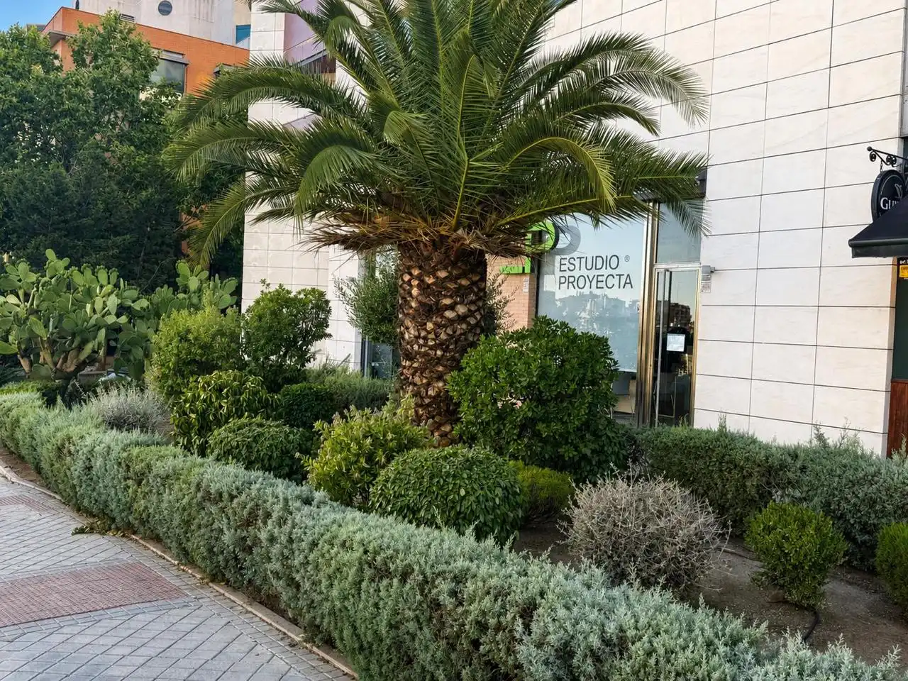 Exterior view of Flat for sale in Madrid  with Air Conditioner, Heating and Parquet flooring