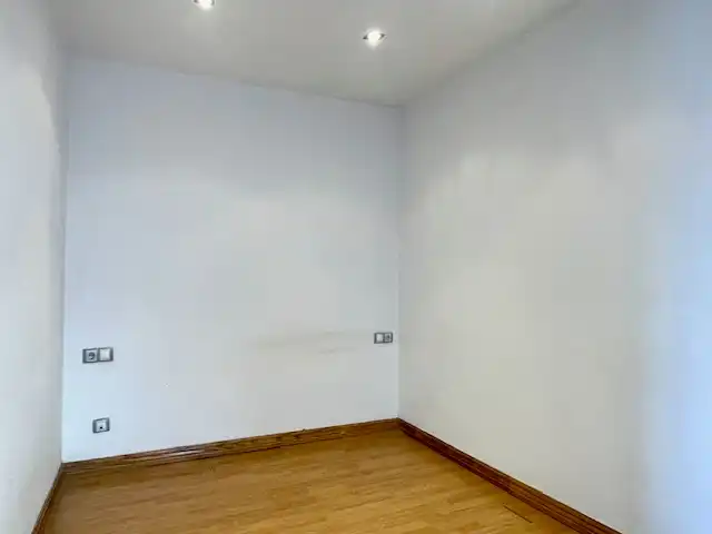 Wohnung zum Verkauf in Viladecavalls mit Klimaanlage, Heizung und Parkett