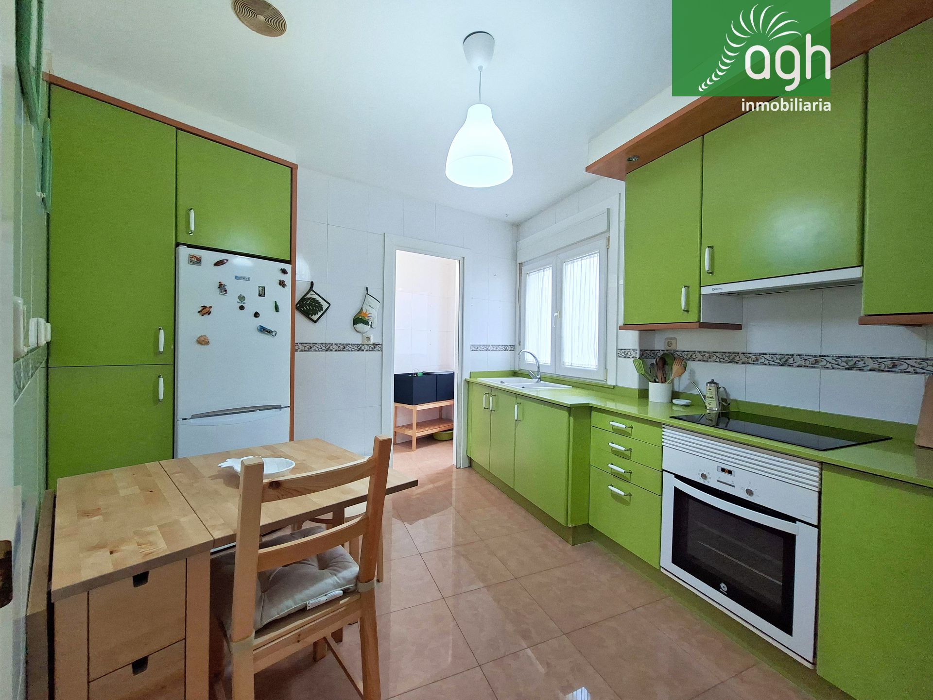 Cocina de Piso en venta en A Coruña Capital  con Calefacción, Parquet y Trastero