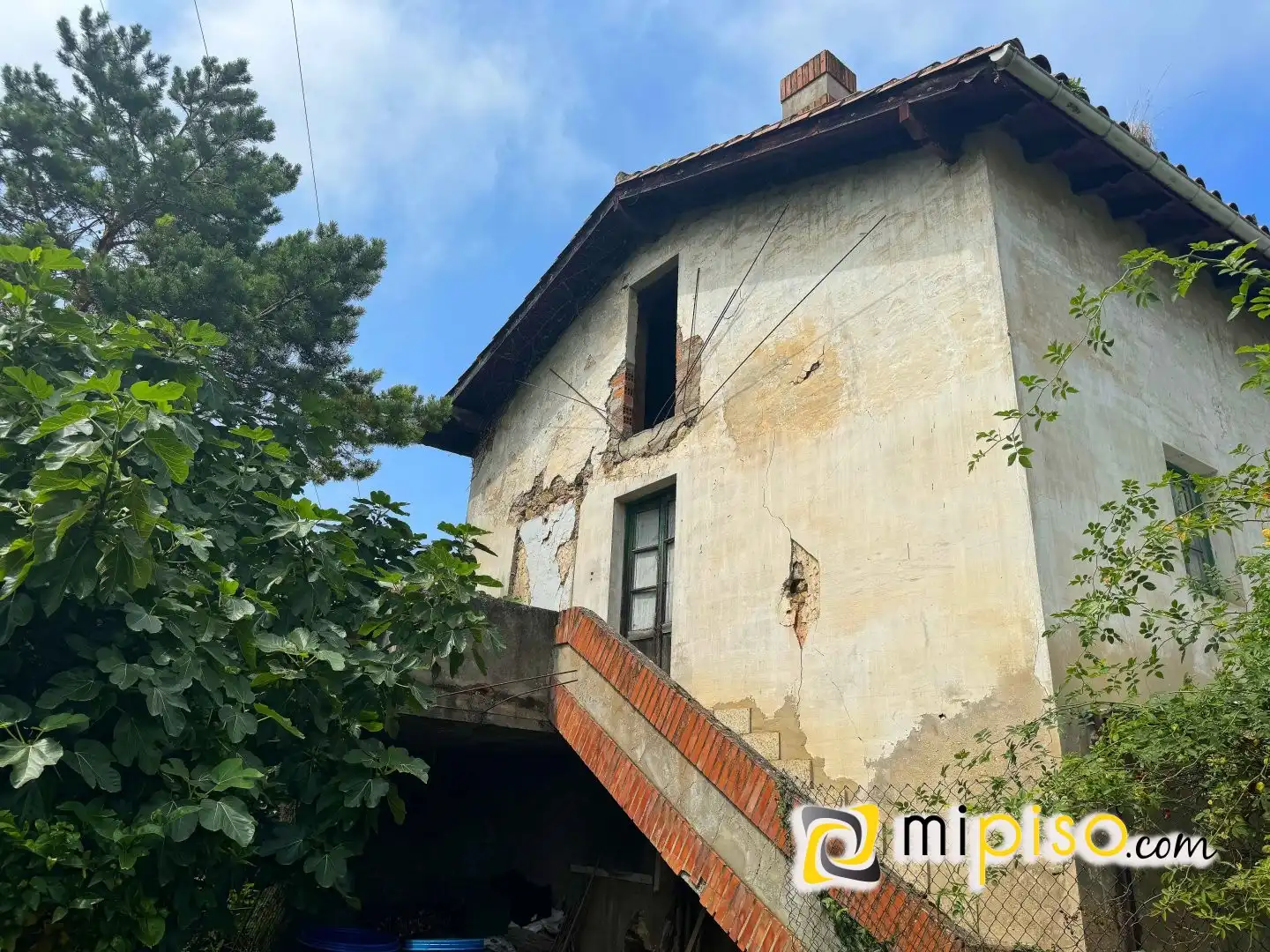 Exterior view of Houses for sale in Laredo  with Private garden