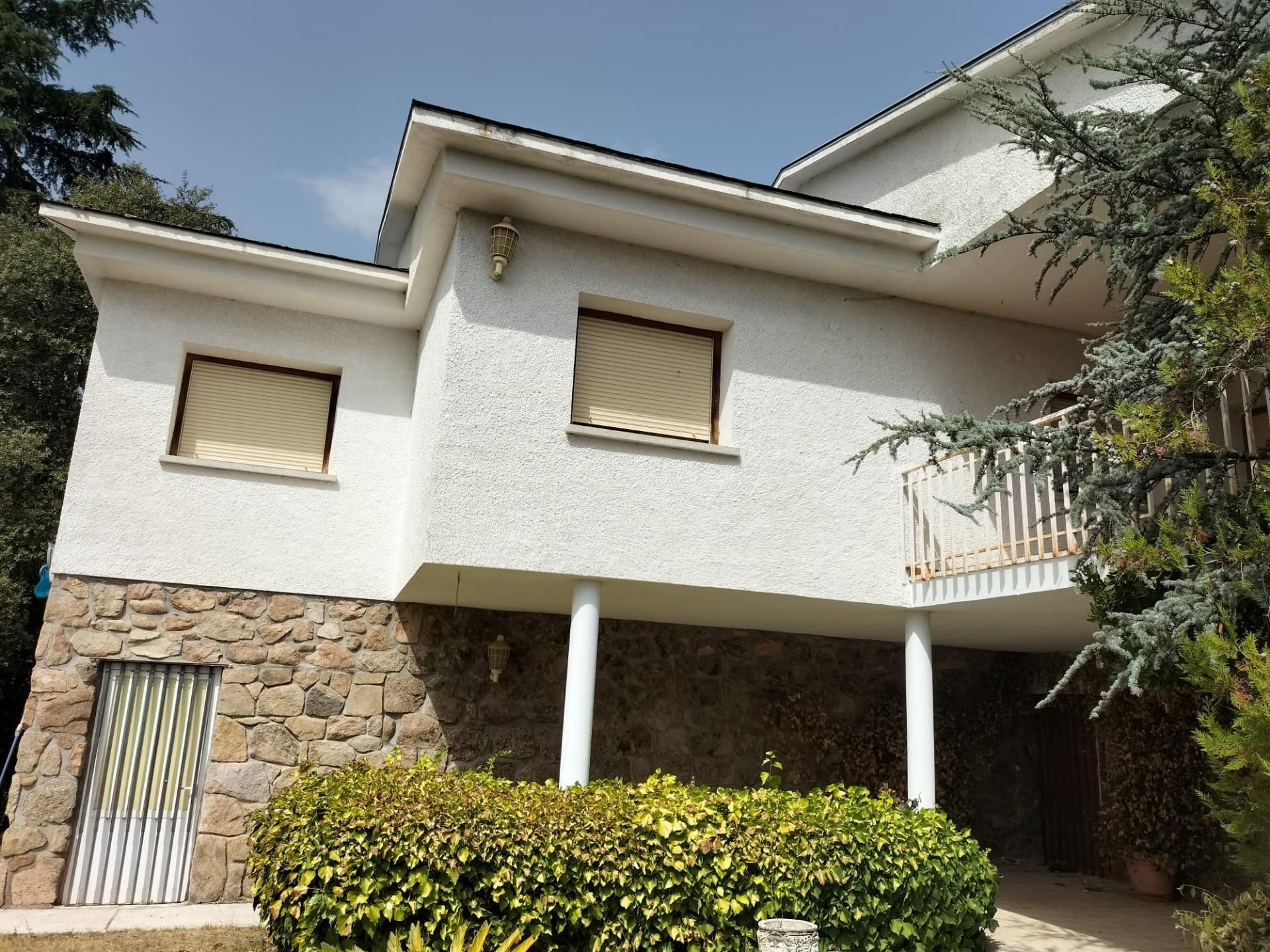 Exterior view of House or chalet for sale in Galapagar  with Private garden, Terrace and Storage room