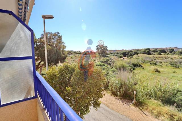 Apartamento en Venta en Calle Giner de los Ríos, 29 en Las Viñas