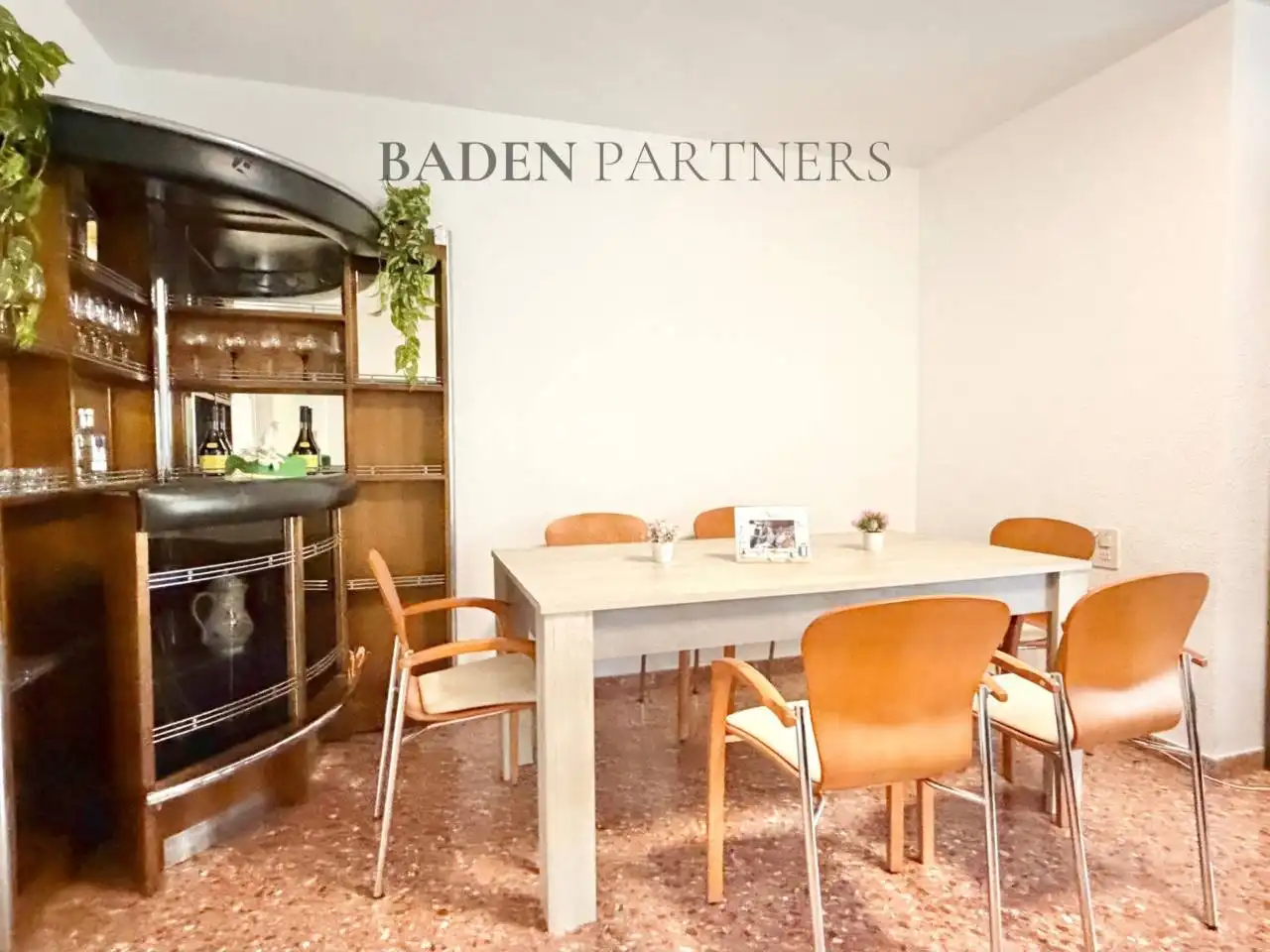 Flat for rent in Avenida María Auxiliadora, Casco Urbano