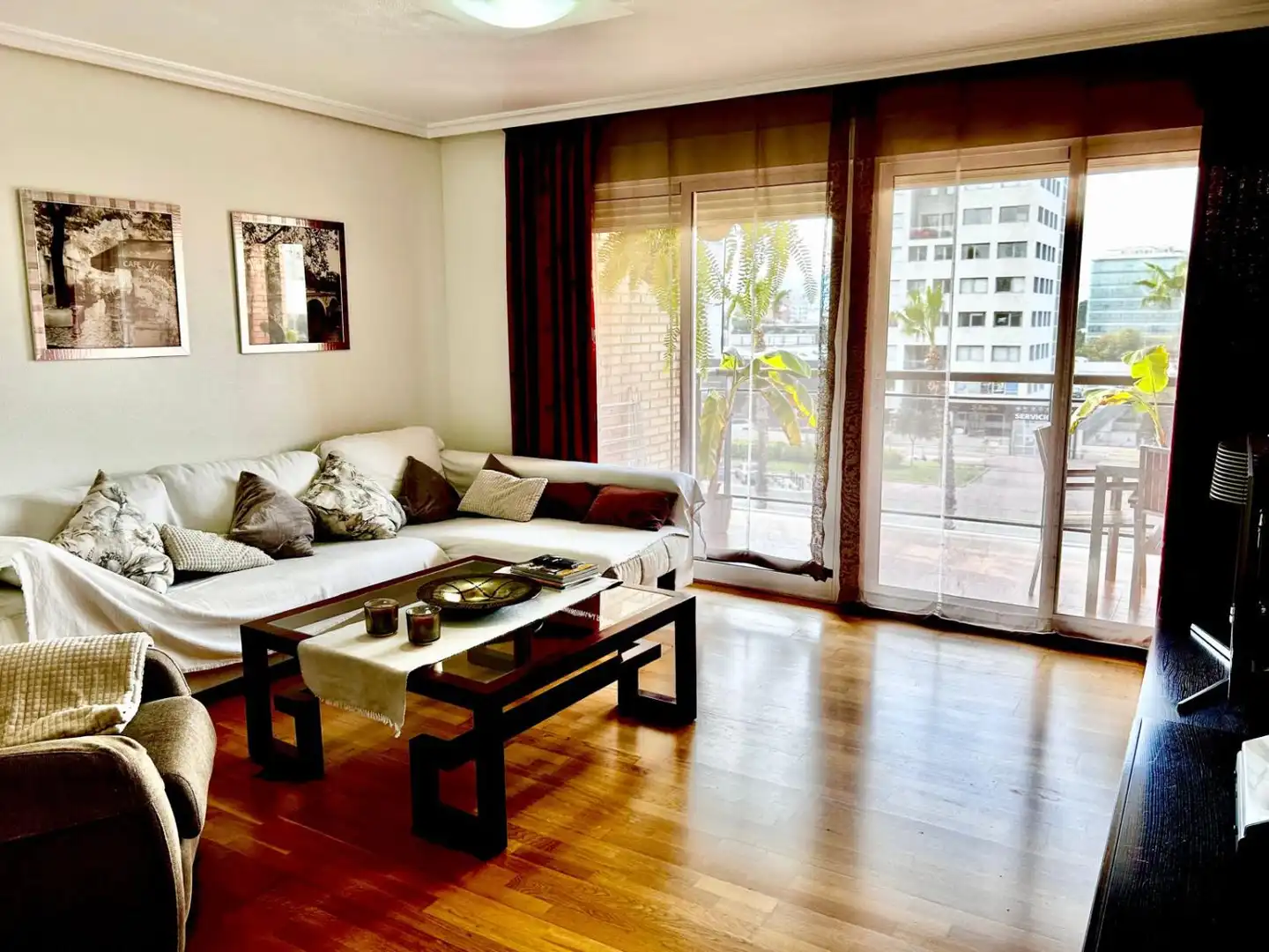 Sala de estar de Piso de alquiler en Murcia con Aire acondicionado, Piscina y Amueblado