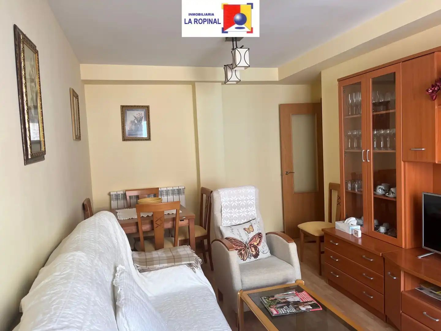 Sala de estar de Piso en venta en Salamanca Capital con Calefacción, Parquet y Amueblado