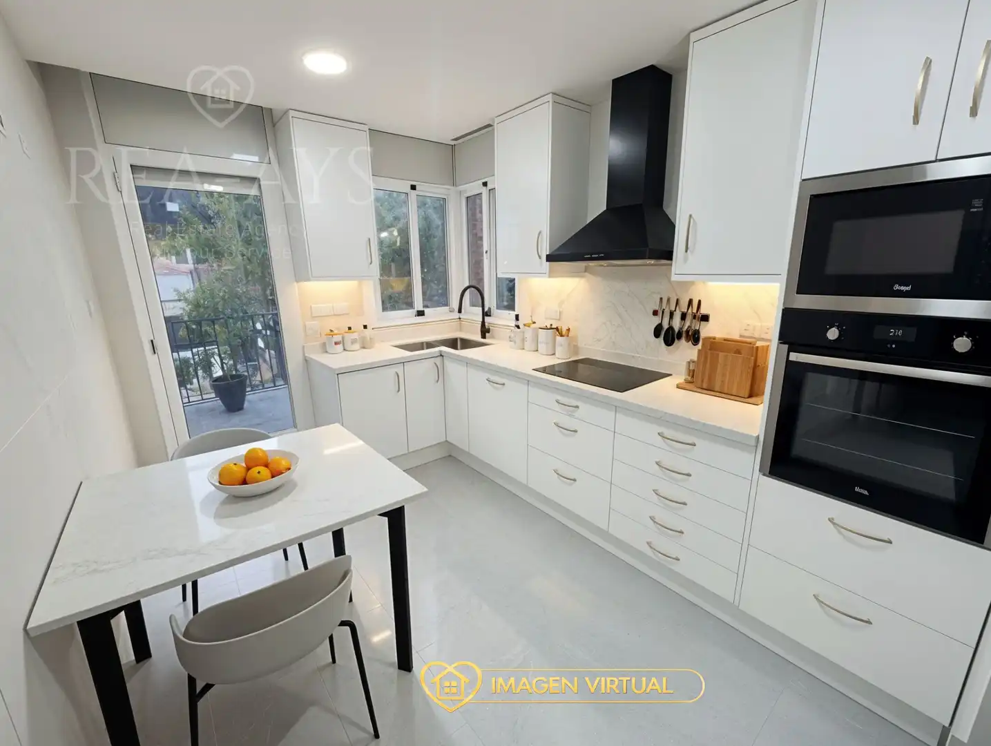 Cocina de Casa o chalet en venta en Vallirana con Aire acondicionado, Calefacción y Jardín privado