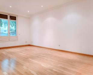 Flat to rent in PABLO IGLESIAS, Vallehermoso