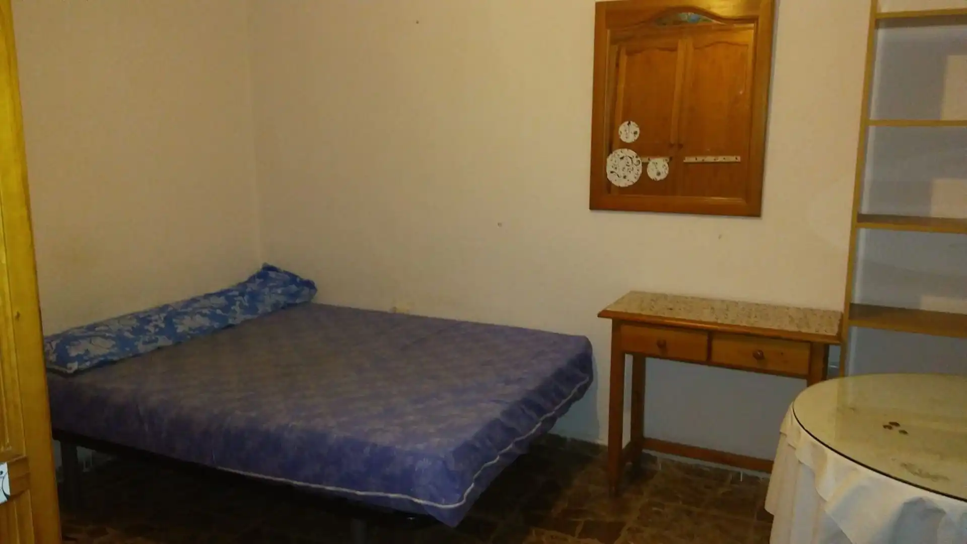 Habitación de Piso de alquiler en Jaén con Aire acondicionado, Calefacción y Amueblado