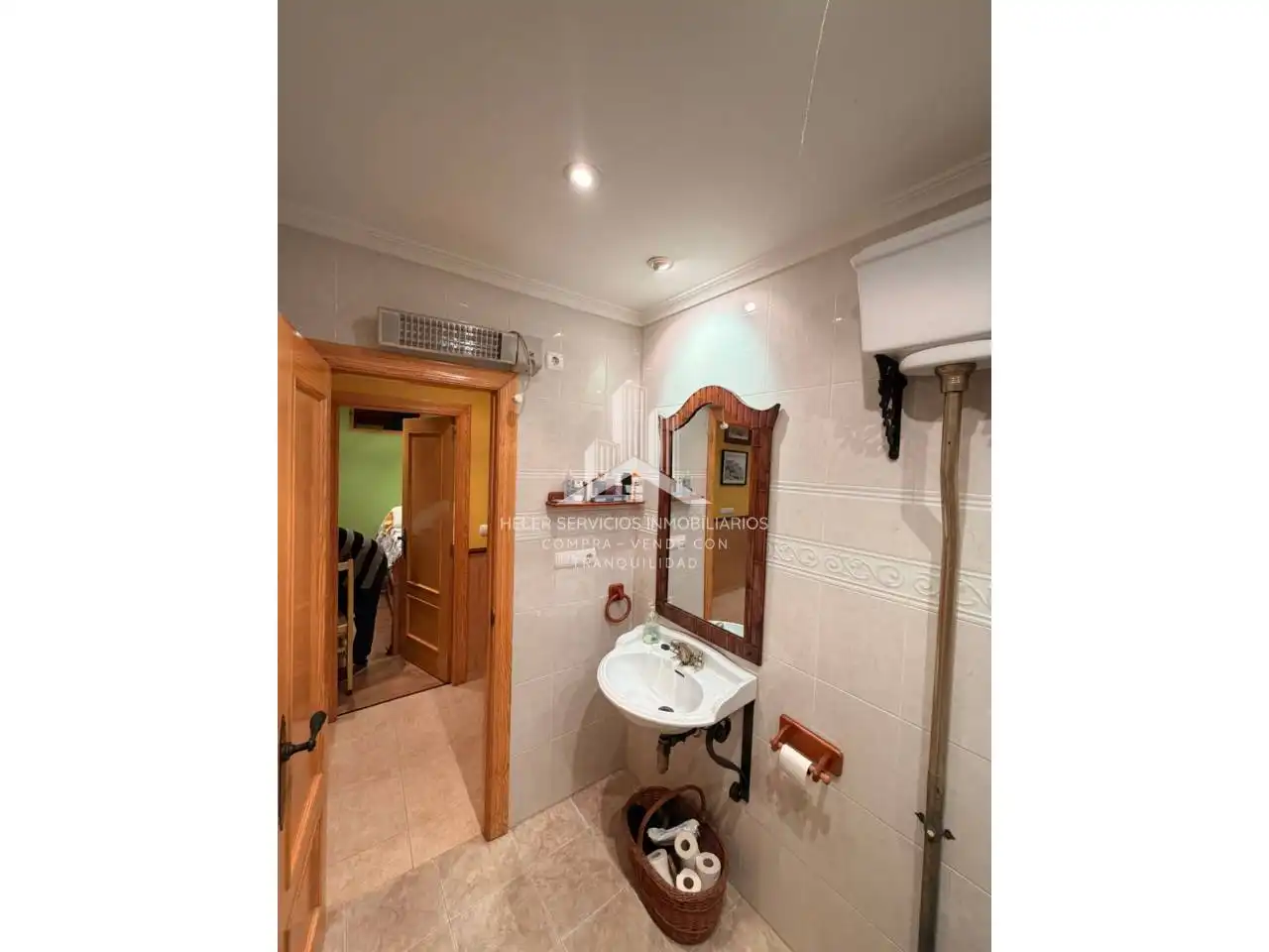 Baño de Piso en venta en Soneja con Amueblado