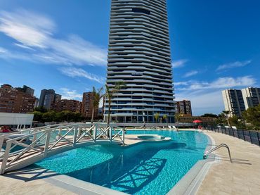 Appartement compact avec piscine à vendre à Playa de Poniente