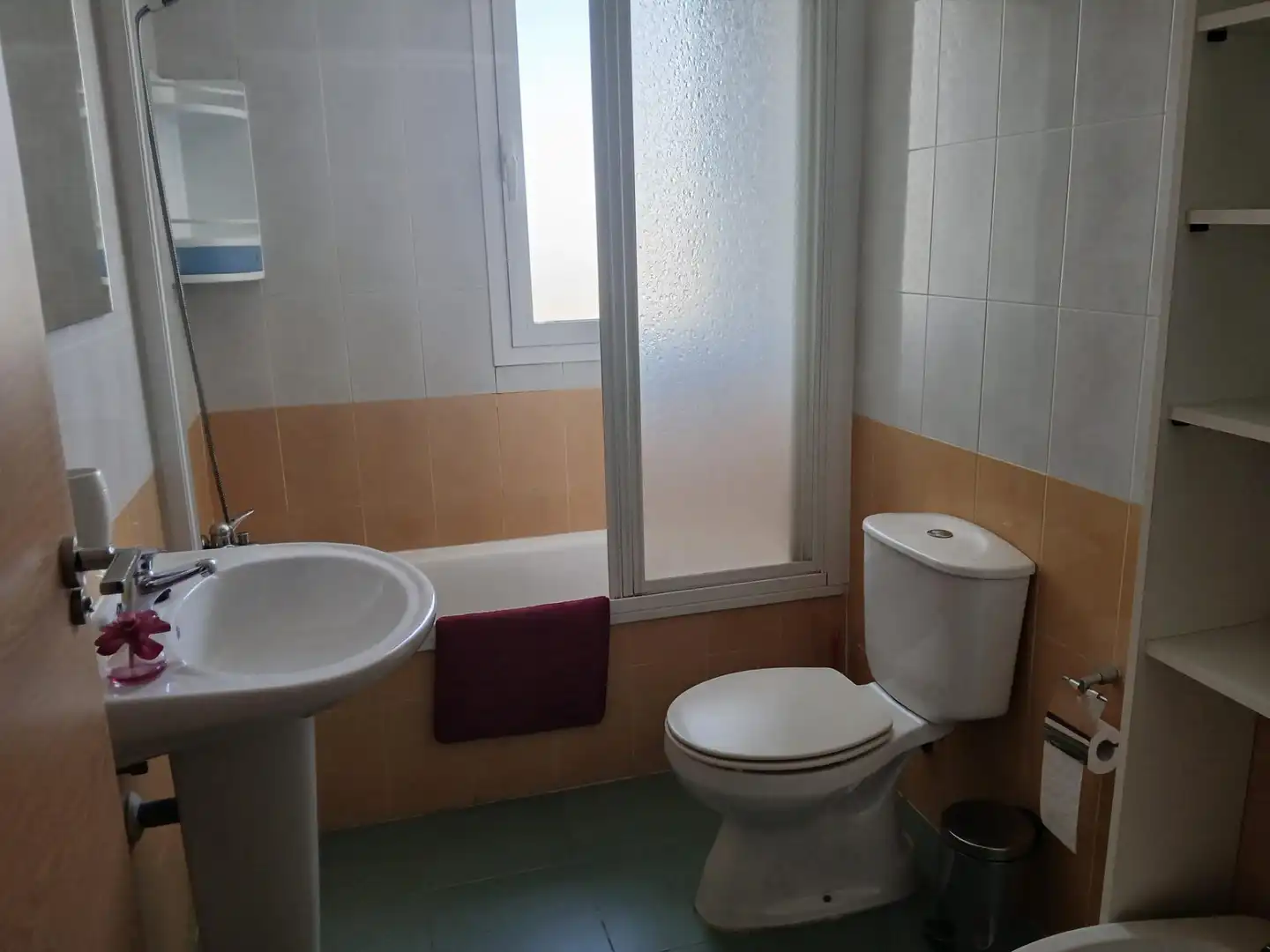 Baño de Casa adosada en venta en Cáceres con Calefacción, Terraza y Balcón