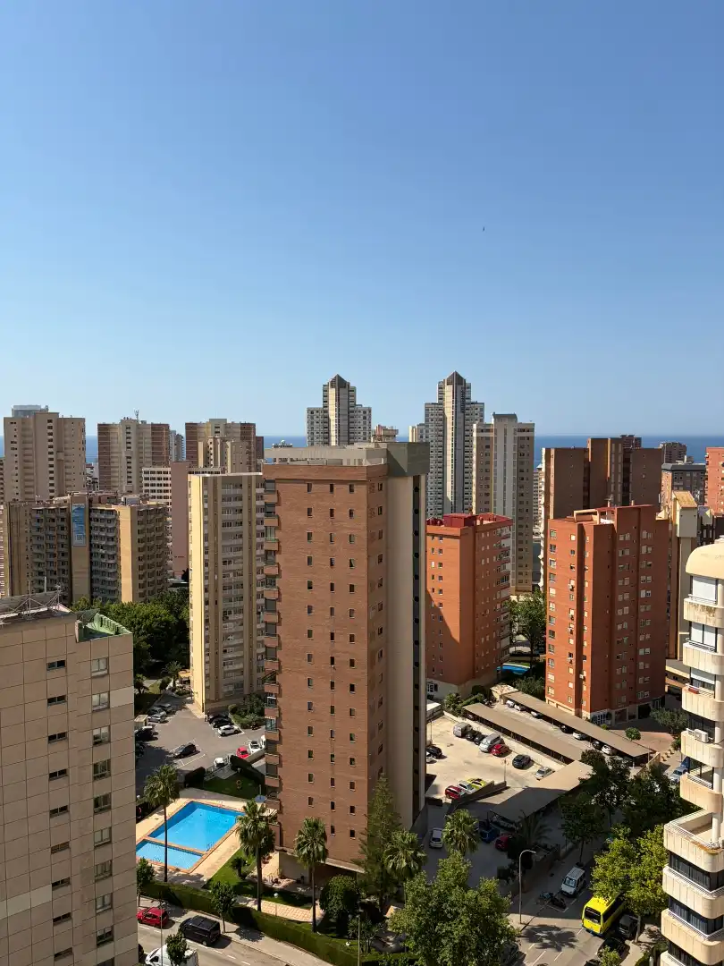 Außenansicht von Wohnungen zur Miete in Benidorm mit Klimaanlage, Möbliert und Ofen