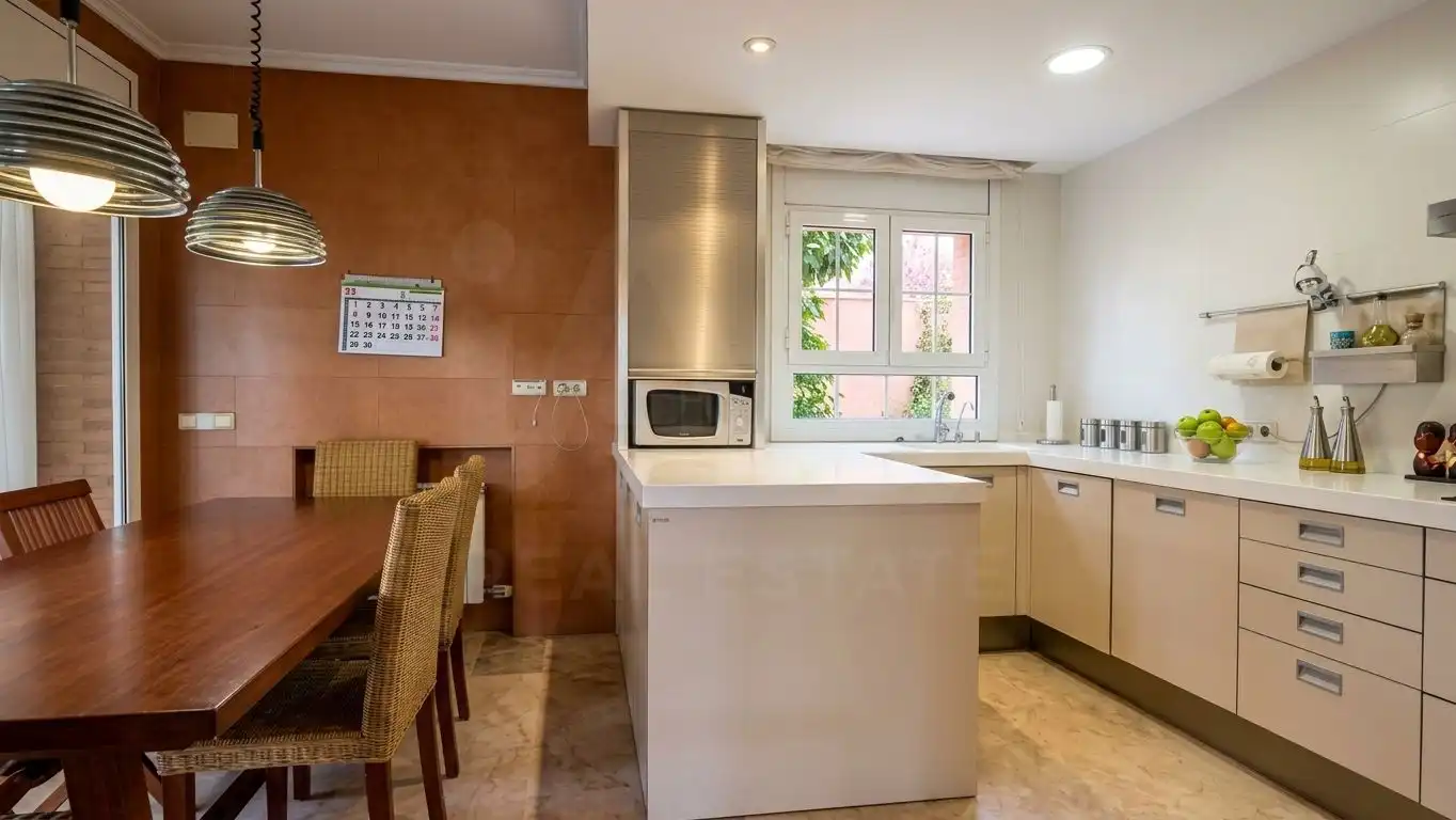 Detached house with pool for sale in carrer de Salvador Dalí 15, imagen 16