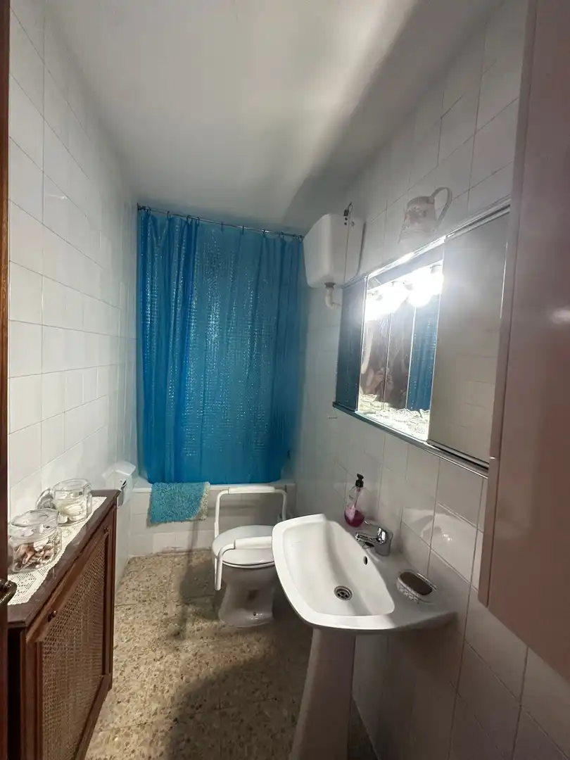 Badezimmer von Wohnung zum Verkauf in Madrid mit Heizung