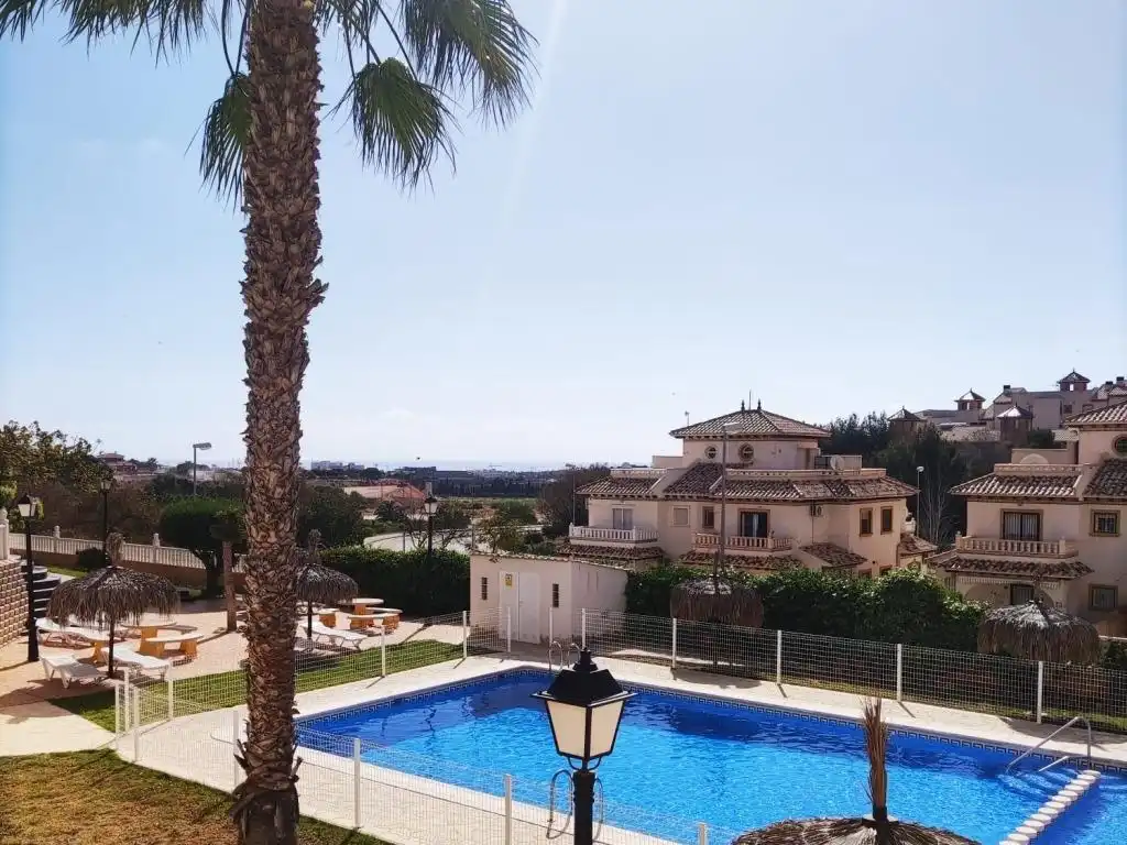 Piscina de Casa o xalet de lloguer en Orihuela amb Aire condicionat, Moblat i Jacuzzi