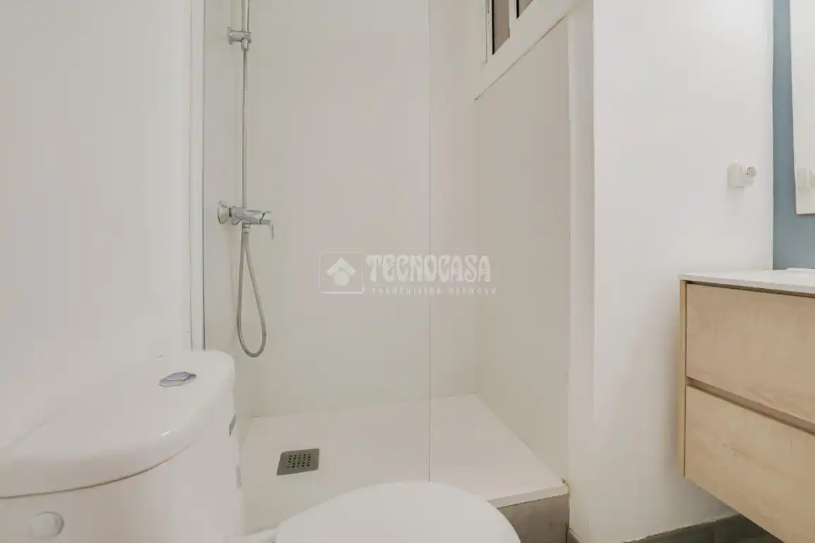 Piso en venta en Carrer de Solsona, La Salut