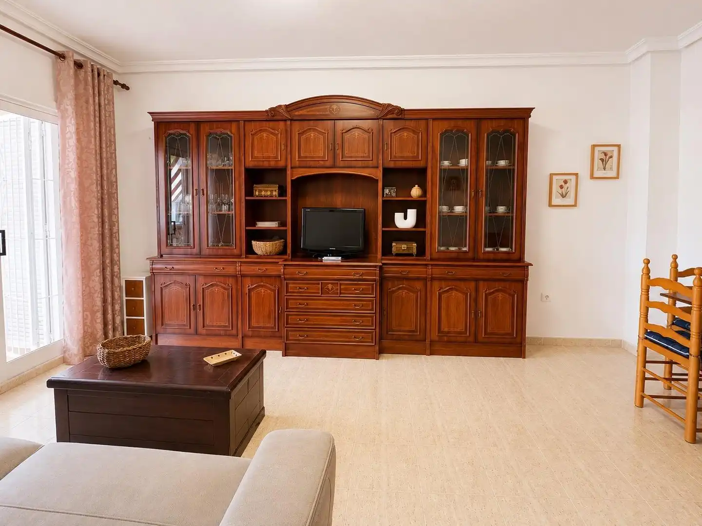 Wohnzimmer von Wohnungen zum Verkauf in Torrevieja mit Klimaanlage, Terrasse und Möbliert