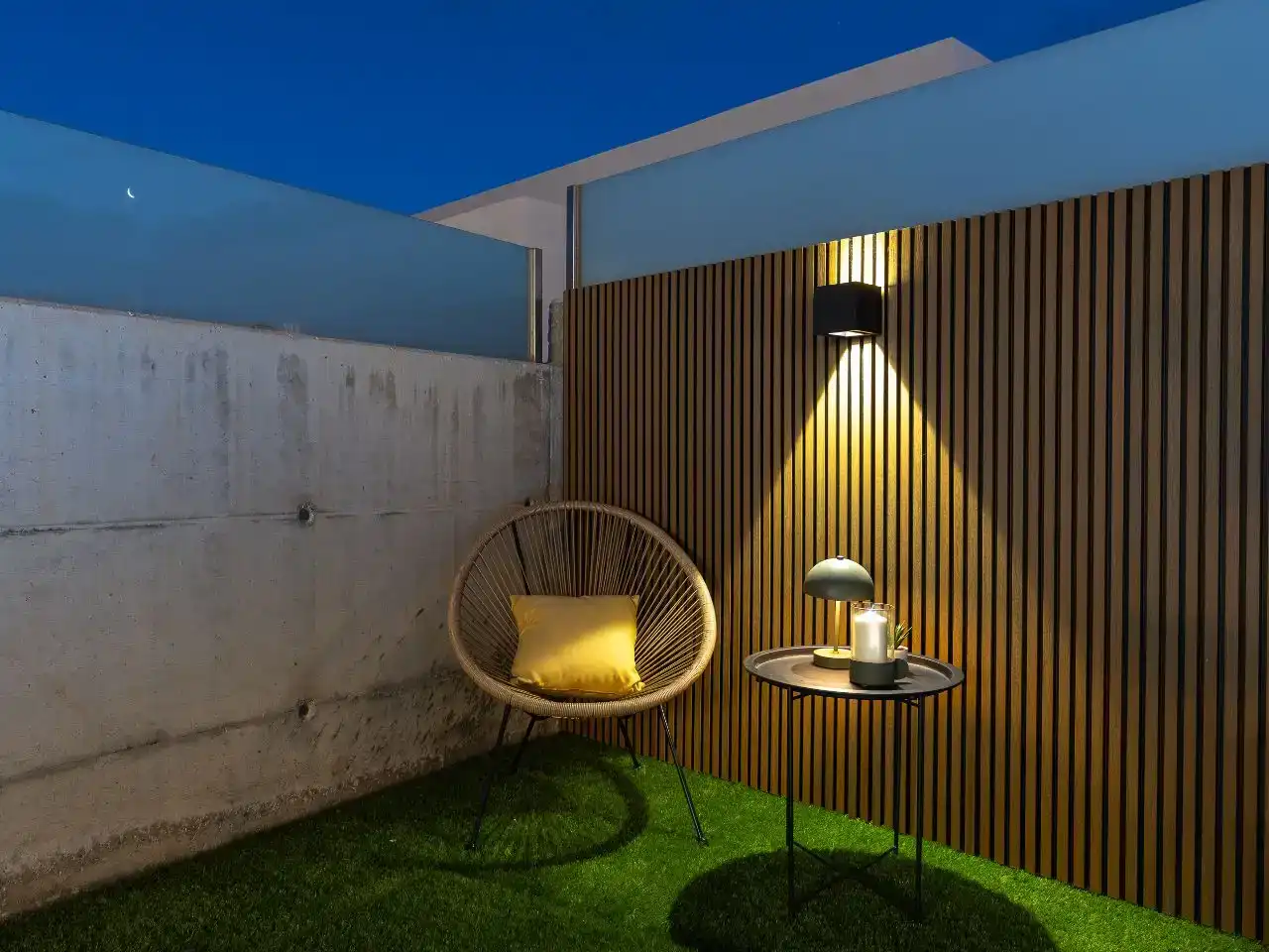 Terrace of Detached homes for rent in Antigua  with Air Conditioner and Swimming Pool