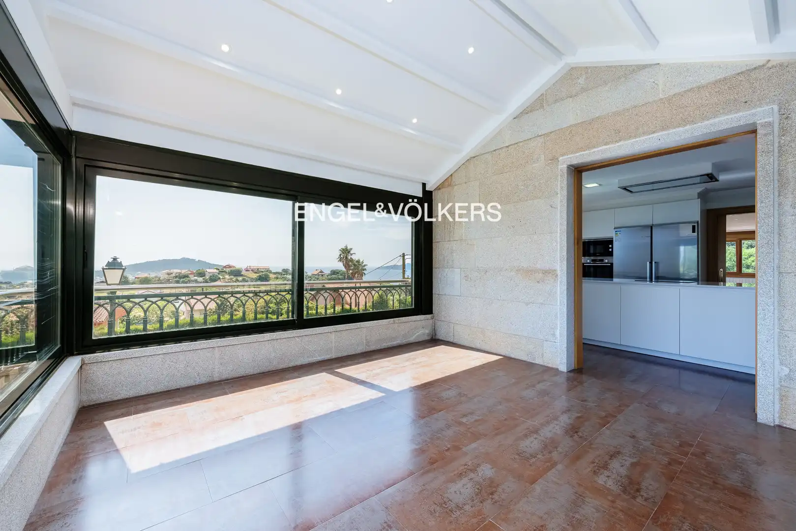 Terraza de Casa o chalet en venta en Nigrán con Calefacción, Jardín privado y Piscina