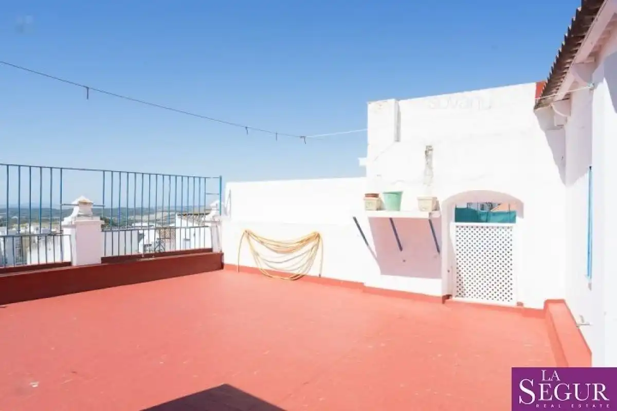 Terrassa de Casa o xalet en venda en Alcalá de los Gazules amb Terrassa, Traster i Moblat