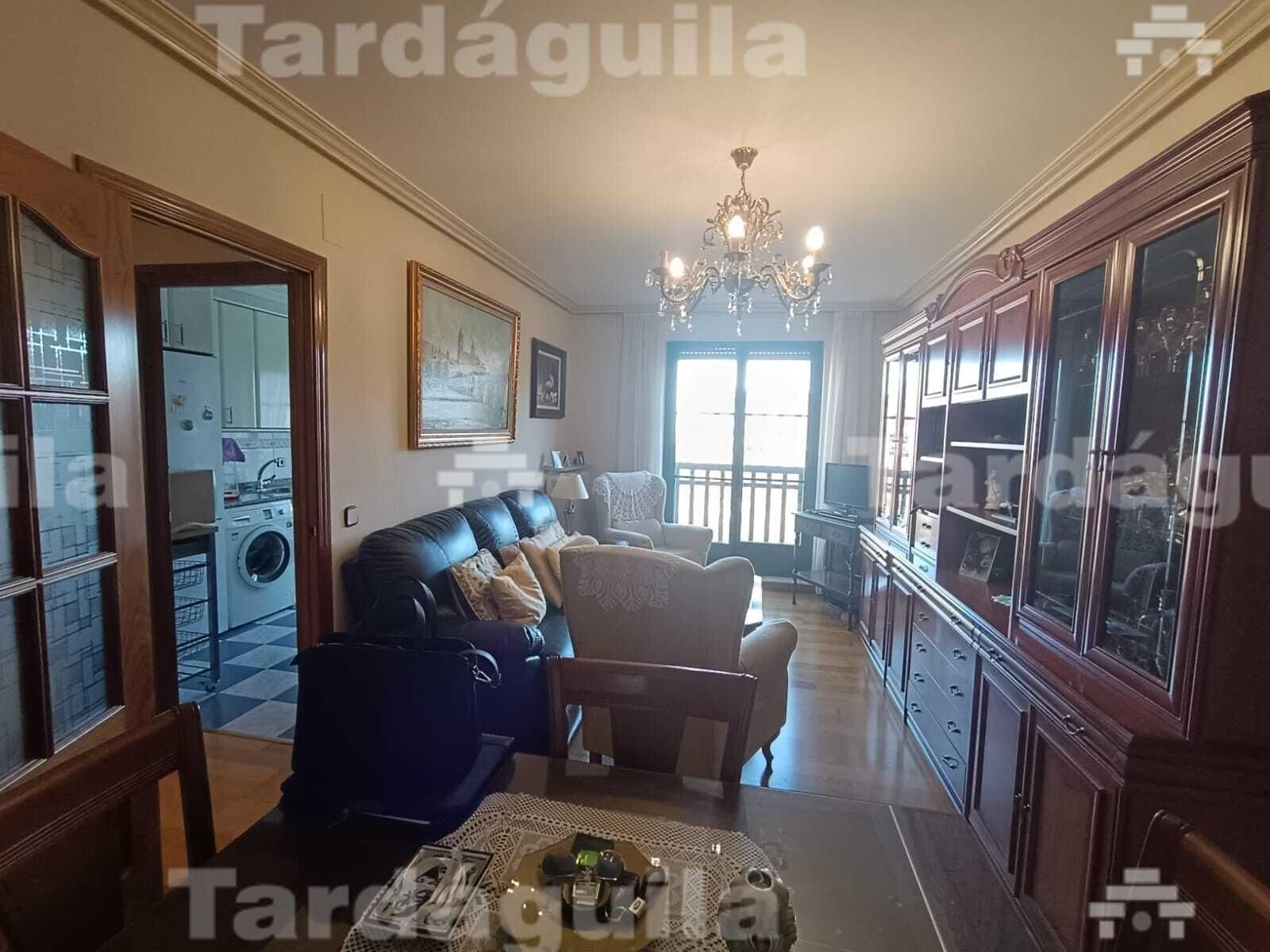 Sala d'estar de Pis en venda en Salamanca Capital amb Calefacció